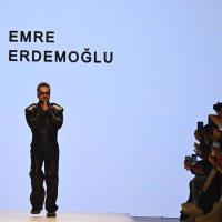 Cennetin Batsnda, Kadnn Devrimi Balyor