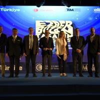 Ezber Bozan Tasarmclar dllerine Kavutu