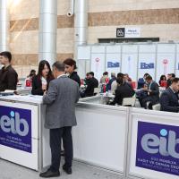 T�rk Mobilyalar� D�nyay� Donat�yor