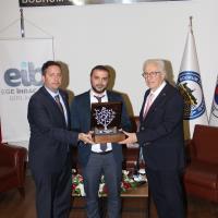 Mula hracatta 1 Milyar Dolara Kouyor