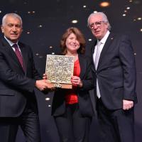 Ege �hracat�� Birlikleri 2022 Y�l�n�n �hracat Y�ld�zlar�na Gazetelere Verdi�i �lanlarla Te�ekk�r Etti