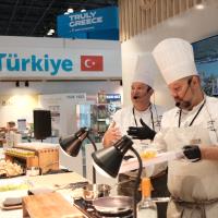 T�rk G�da Sekt�r� Abd'de 5 Milyar Dolar �hracat Hedefi ��in Ata��n� S�rd�r�yor