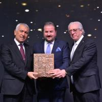 Ege �hracat�� Birlikleri 2022 Y�l�n�n �hracat Y�ld�zlar�na Gazetelere Verdi�i �lanlarla Te�ekk�r Etti