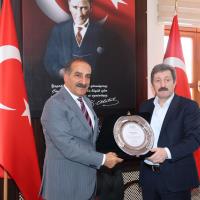 Yaş Meyve Sebze Ve Meyve Sebze Mamul İhracatçıları Dünya Sofralarına Kalıntısız Ve Katma Değerli Üretiyor